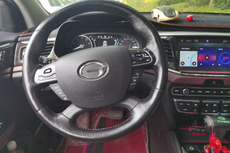 Used GAC Trumpchi GS8 2017 320T Two-Wheel Drive Luxury Smart Connectivity Version (7 Seats) Steering Wheel