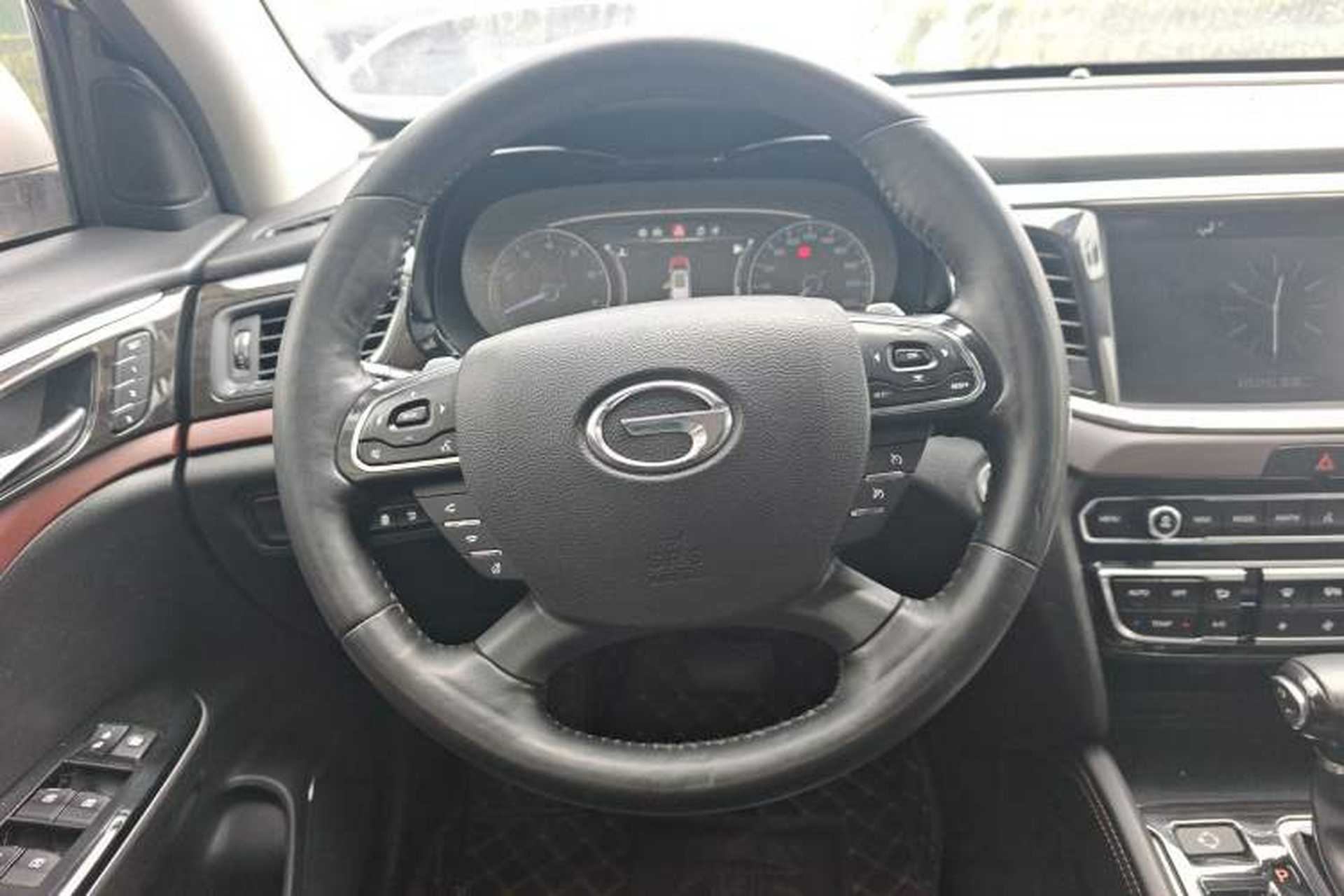 Used GAC Trumpchi GS8 2017 320T Two-Wheel Drive Luxury Smart Connectivity Version (7 Seats) Steering Wheel