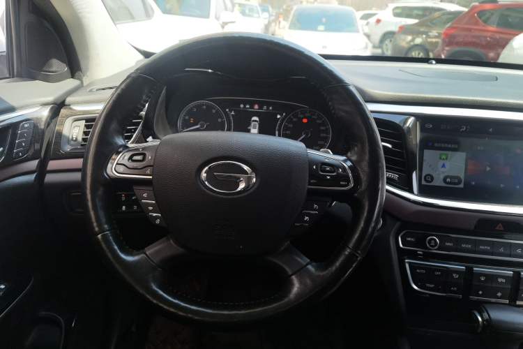 Used GAC Trumpchi GS8 2017 320T Four-Wheel Drive Luxury Smart Connectivity Version (7 Seats) Steering Wheel