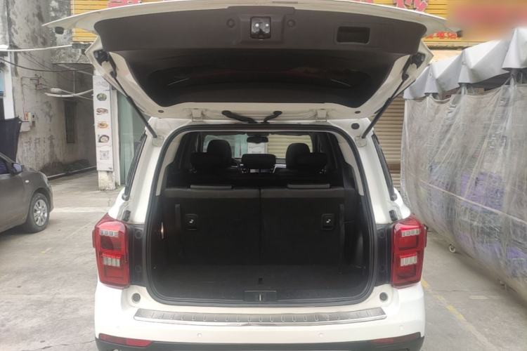 Used GAC Trumpchi GS8 2017 320T Two-Wheel Drive Luxury Smart Connectivity Version (7 Seats) Trunk