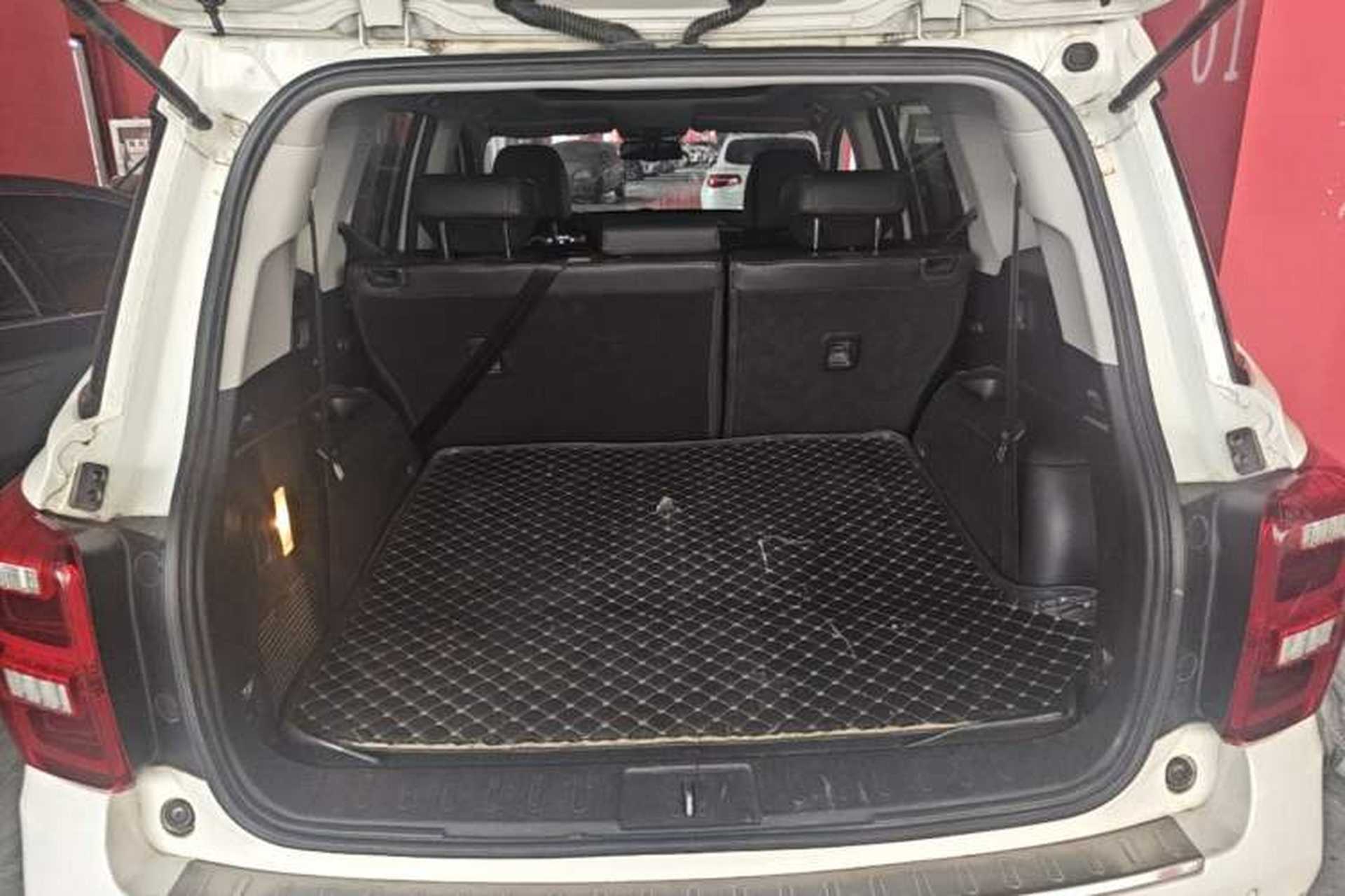 Used GAC Trumpchi GS8 2017 320T Two-Wheel Drive Luxury Smart Connectivity Version (7 Seats) Trunk