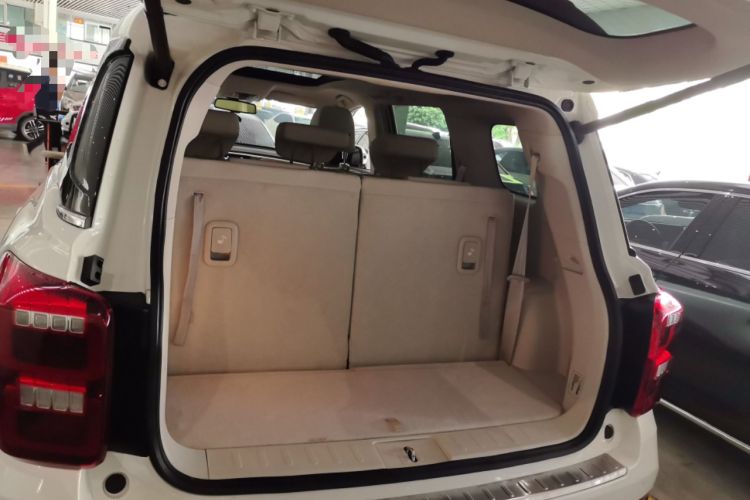 Used GAC Trumpchi GS8 2017 320T Two-Wheel Drive Luxury Smart Connectivity Version (7 Seats)