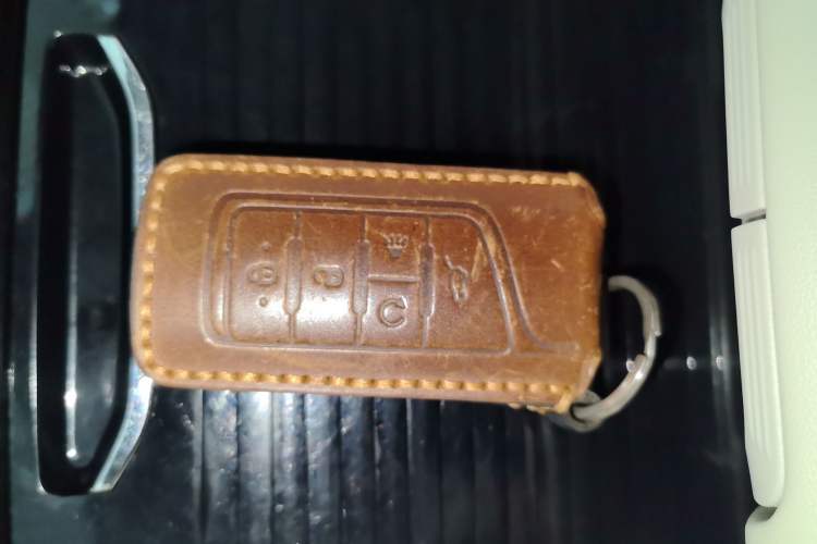 Used GAC Trumpchi GS8 2017 320T Two-Wheel Drive Luxury Smart Connectivity Version (7 Seats)