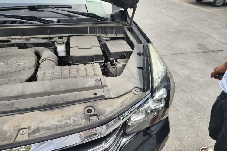 Used GAC Trumpchi GS8 2019 390T Two-Wheel Drive Luxury Smart Connectivity Version (7 Seats) Engine Bay Left