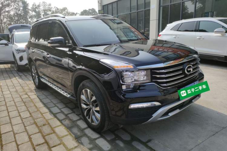 Used GAC Trumpchi GS8 2019 390T Two-Wheel Drive Luxury Smart Connectivity Version (7 Seats) Exterior 2