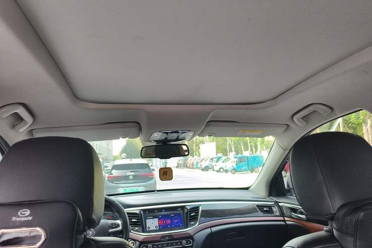 Used GAC Trumpchi GS8 2019 390T Two-Wheel Drive Luxury Smart Connectivity Version (7 Seats) Headliner