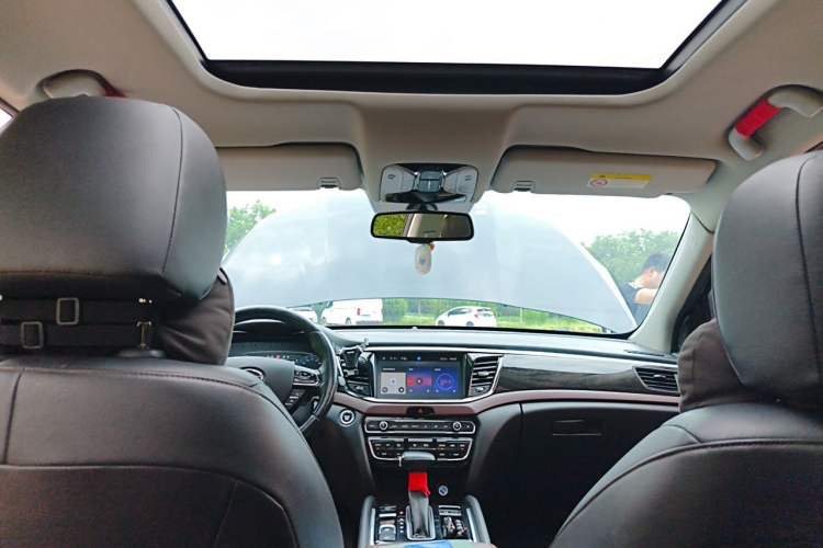 Used GAC Trumpchi GS8 2019 390T Two-Wheel Drive Luxury Smart Connectivity Version (7 Seats) Headliner