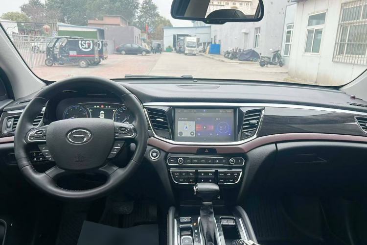 Used GAC Trumpchi GS8 2019 390T Two-Wheel Drive Luxury Smart Connectivity Version (7 Seats) Interior 1