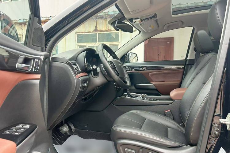 Used GAC Trumpchi GS8 2019 390T Two-Wheel Drive Luxury Smart Connectivity Version (7 Seats) Interior 2