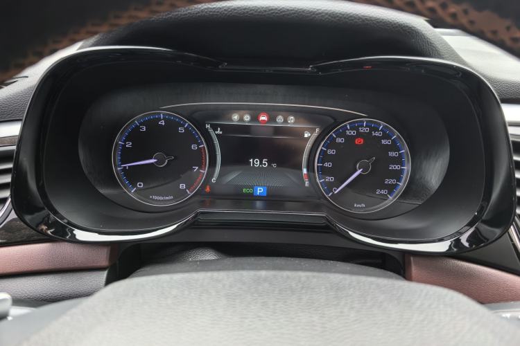 Used GAC Trumpchi GS8 2019 390T Two-Wheel Drive Luxury Smart Connectivity Version (7 Seats) Interior 5