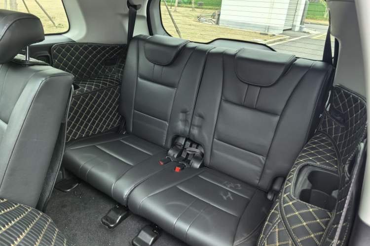 Used GAC Trumpchi GS8 2019 390T Two-Wheel Drive Luxury Smart Connectivity Version (7 Seats) Interior 7