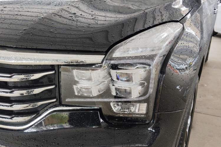 Used GAC Trumpchi GS8 2019 390T Two-Wheel Drive Luxury Smart Connectivity Version (7 Seats) Left Front Headlight