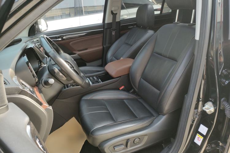 Used GAC Trumpchi GS8 2019 390T Two-Wheel Drive Luxury Smart Connectivity Version (7 Seats) Left Front Seat