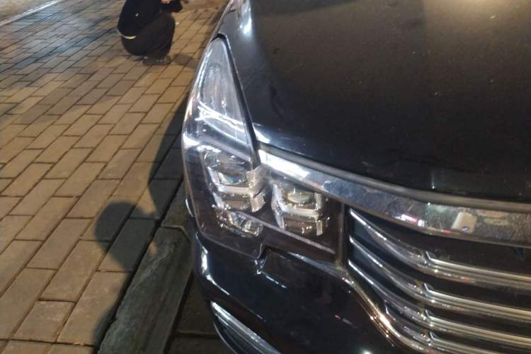 Used GAC Trumpchi GS8 2019 390T Two-Wheel Drive Luxury Smart Connectivity Version (7 Seats) Right Front Headlight