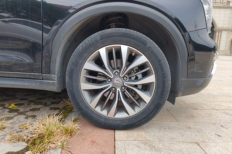 Used GAC Trumpchi GS8 2019 390T Two-Wheel Drive Luxury Smart Connectivity Version (7 Seats) Right Front Wheel Hub