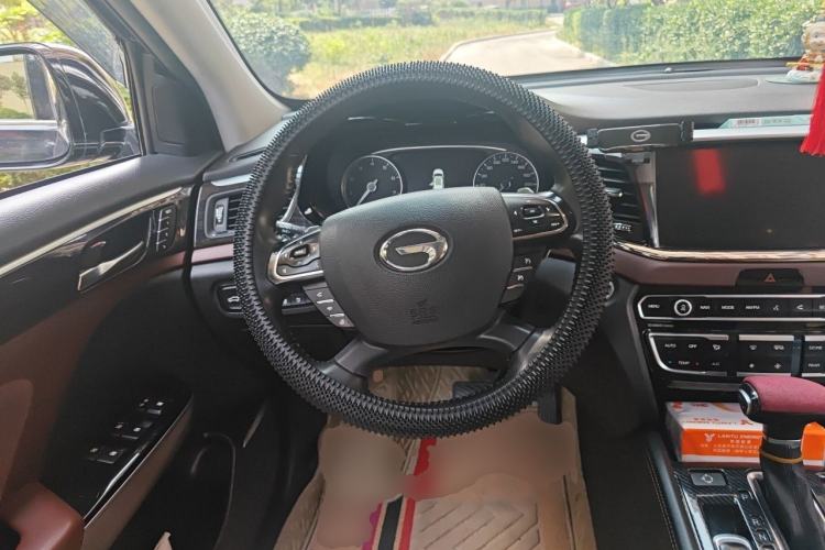 Used GAC Trumpchi GS8 2019 390T Two-Wheel Drive Luxury Smart Connectivity Version (7 Seats) Steering Wheel