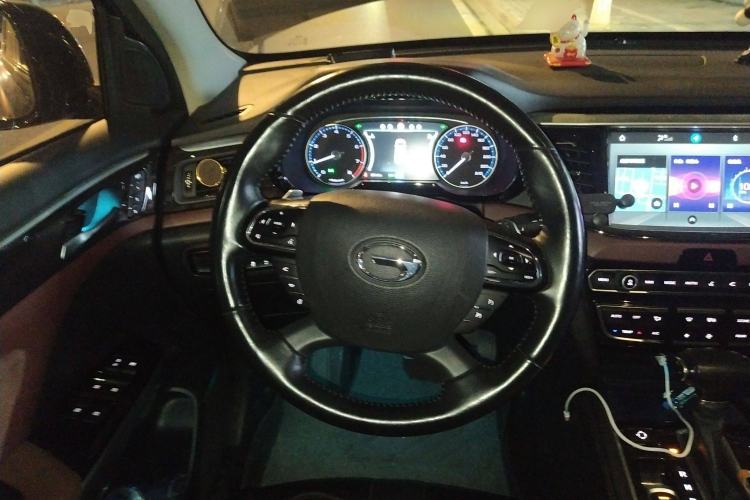 Used GAC Trumpchi GS8 2019 390T Two-Wheel Drive Luxury Smart Connectivity Version (7 Seats) Steering Wheel