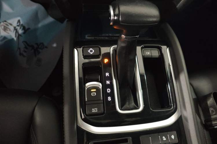 Used GAC Trumpchi GS8 2019 390T Two-Wheel Drive Luxury Smart Connectivity Version (7 Seats) Gear Lever