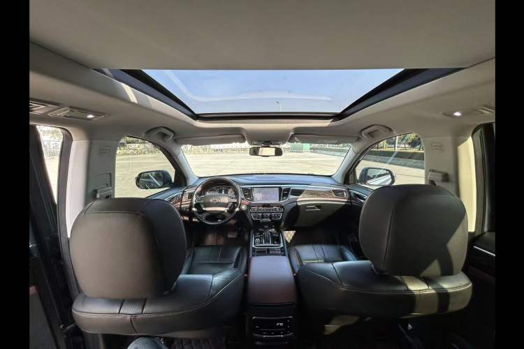 Used GAC Trumpchi GS8 2019 390T Two-Wheel Drive Luxury Smart Connectivity Version (7 Seats) Headliner