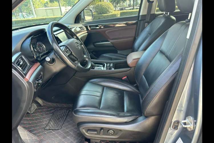 Used GAC Trumpchi GS8 2019 390T Two-Wheel Drive Luxury Smart Connectivity Version (7 Seats) Left Front Seat