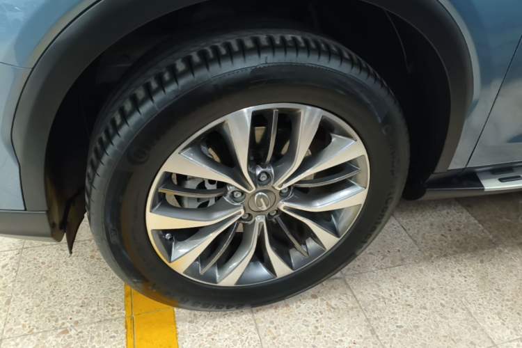 Used GAC Trumpchi GS8 2019 390T Two-Wheel Drive Luxury Smart Connectivity Version (7 Seats) Left Front Wheel Hub