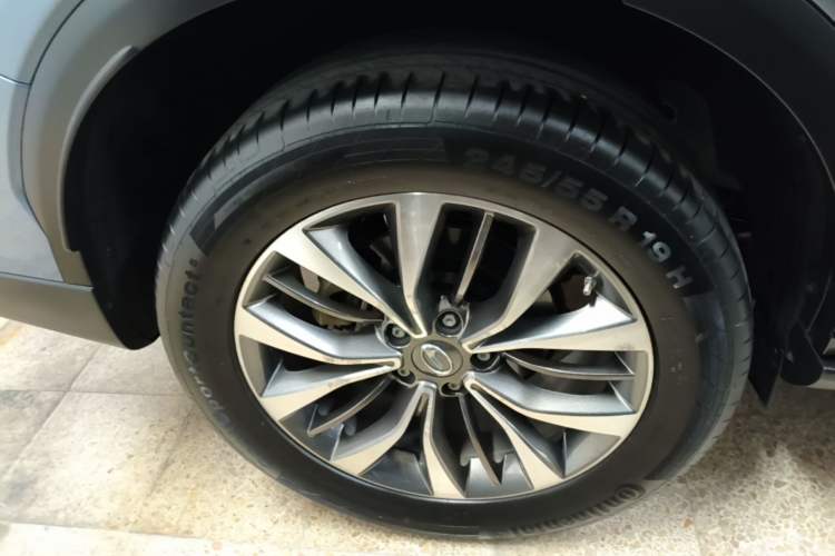Used GAC Trumpchi GS8 2019 390T Two-Wheel Drive Luxury Smart Connectivity Version (7 Seats) Right Rear Wheel Hub