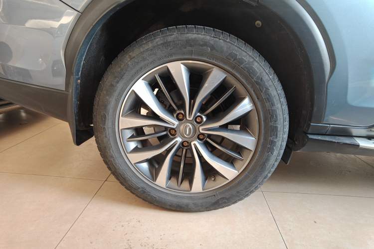 Used GAC Trumpchi GS8 2019 390T Two-Wheel Drive Luxury Smart Connectivity Version (7 Seats) Right Rear Wheel Hub