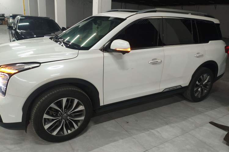Used GAC Trumpchi GS8 2019 390T Two-Wheel Drive Luxury Smart Connectivity Version (7 Seats) Exterior 3