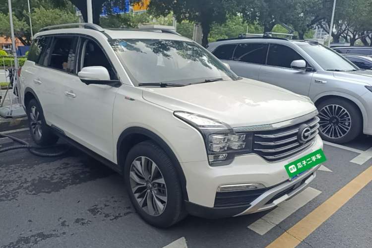 Used GAC Trumpchi GS8 2019 390T Two-Wheel Drive Luxury Smart Connectivity Version (7 Seats) Front Right 45 Deg
