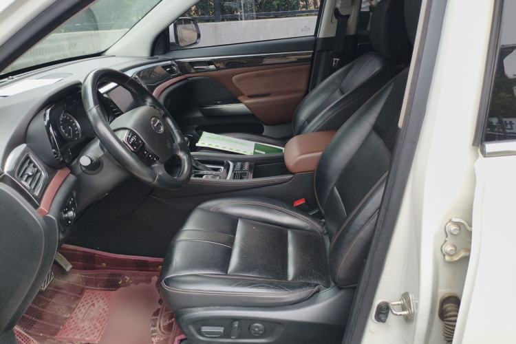 Used GAC Trumpchi GS8 2019 390T Two-Wheel Drive Luxury Smart Connectivity Version (7 Seats) Left Front Seat