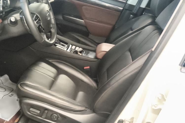 Used GAC Trumpchi GS8 2019 390T Two-Wheel Drive Luxury Smart Connectivity Version (7 Seats) Left Front Seat