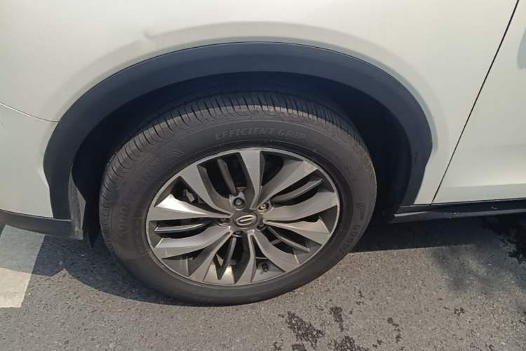 Used GAC Trumpchi GS8 2019 390T Two-Wheel Drive Luxury Smart Connectivity Version (7 Seats) Left Front Wheel Hub