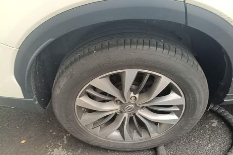 Used GAC Trumpchi GS8 2019 390T Two-Wheel Drive Luxury Smart Connectivity Version (7 Seats) Right Rear Wheel Hub