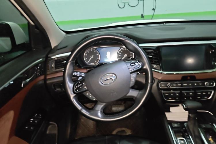 Used GAC Trumpchi GS8 2019 390T Two-Wheel Drive Luxury Smart Connectivity Version (7 Seats) Steering Wheel