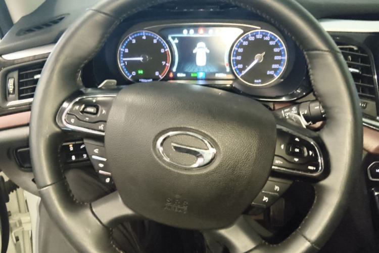 Used GAC Trumpchi GS8 2019 390T Two-Wheel Drive Luxury Smart Connectivity Version (7 Seats) Steering Wheel