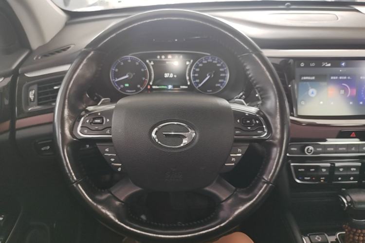 Used GAC Trumpchi GS8 2019 390T Two-Wheel Drive Luxury Smart Connectivity Version (7 Seats) Steering Wheel