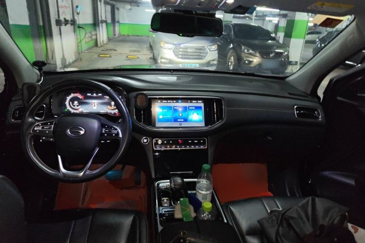 Used GAC Trumpchi GS8 2020 390T Two-Wheel Drive Luxury Smart Connectivity Version (7 Seats) Center Console