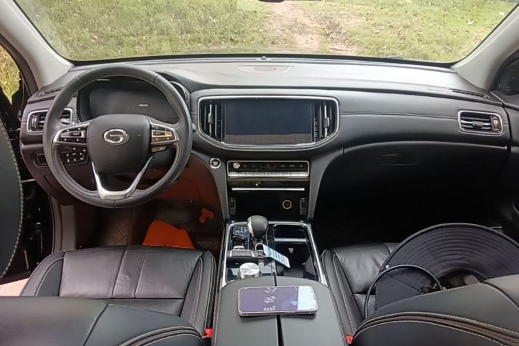 Used GAC Trumpchi GS8 2020 390T Four-Wheel Drive Luxury Smart Connect Edition (7 Seats) Center Console