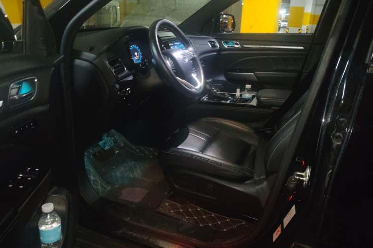Used GAC Trumpchi GS8 2020 GS8S 390T Two-Wheel Drive Luxury Smart Connectivity Version Driver Seat