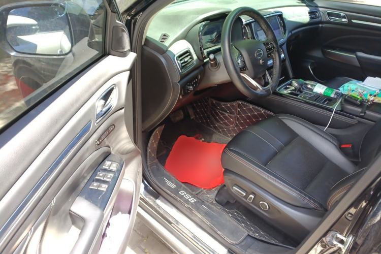 Used GAC Trumpchi GS8 2020 390T Two-Wheel Drive Luxury Smart Connectivity Version (7 Seats) Driver Seat
