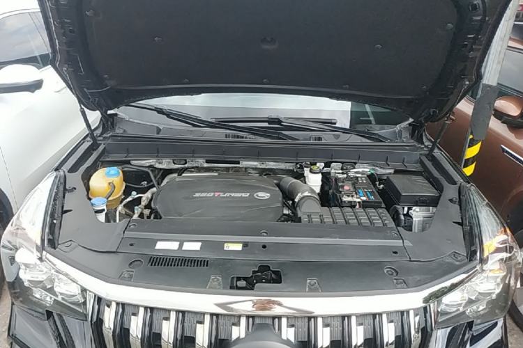 Used GAC Trumpchi GS8 2020 GS8S 390T Two-Wheel Drive Luxury Smart Connectivity Version Engine Bay