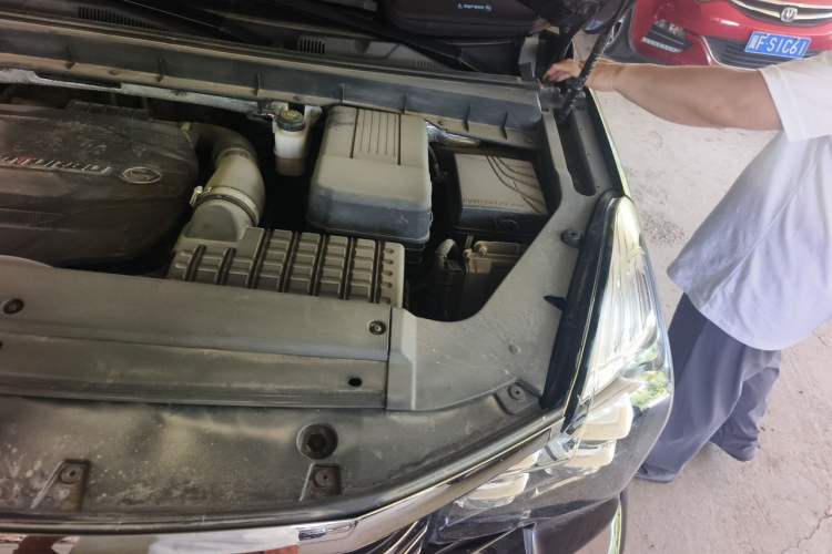 Used GAC Trumpchi GS8 2020 390T Two-Wheel Drive Luxury Smart Connectivity Version (7 Seats) Engine Bay Left