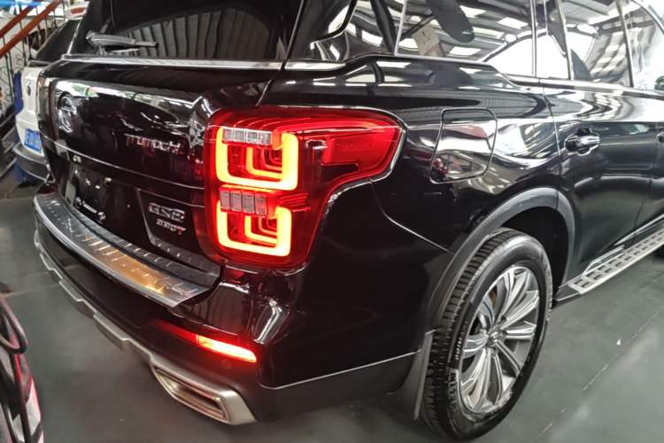 Used GAC Trumpchi GS8 2020 390T Four-Wheel Drive Luxury Smart Connectivity Commemorative Edition (7 Seats) Exterior 3