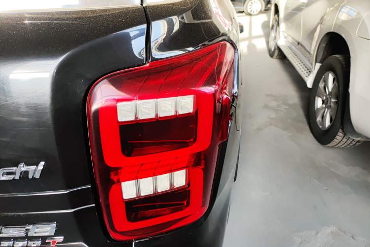 Used GAC Trumpchi GS8 2020 390T Two-Wheel Drive Luxury Smart Connectivity Commemorative Edition (7 Seats) Exterior 6