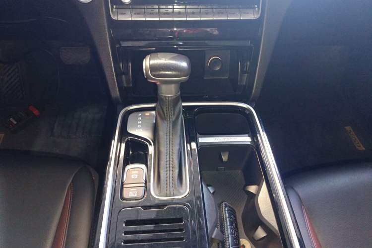 Used GAC Trumpchi GS8 2020 GS8S 390T Two-Wheel-Drive Luxury Edition Gear Lever
