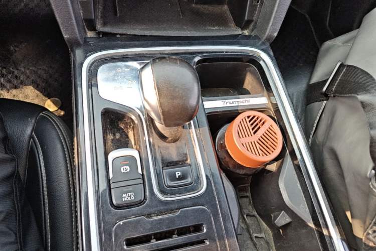 Used GAC Trumpchi GS8 2020 390T Two-Wheel Drive Luxury Smart Connectivity Commemorative Edition (7 Seats) Gear Lever