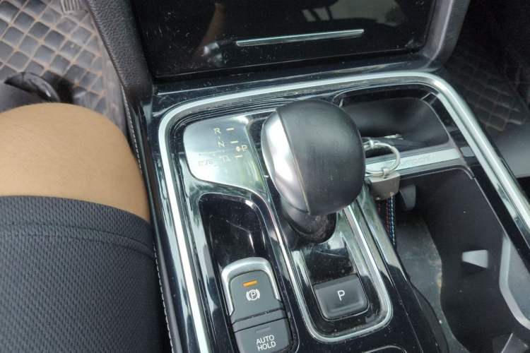 Used GAC Trumpchi GS8 2020 390T Two-Wheel Drive Luxury Smart Connectivity Version (7 Seats) Gear Lever