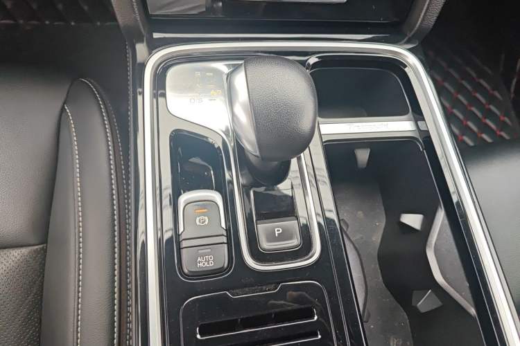 Used GAC Trumpchi GS8 2020 390T Two-Wheel Drive Luxury Smart Connectivity Commemorative Edition (7 Seats) Gear Lever