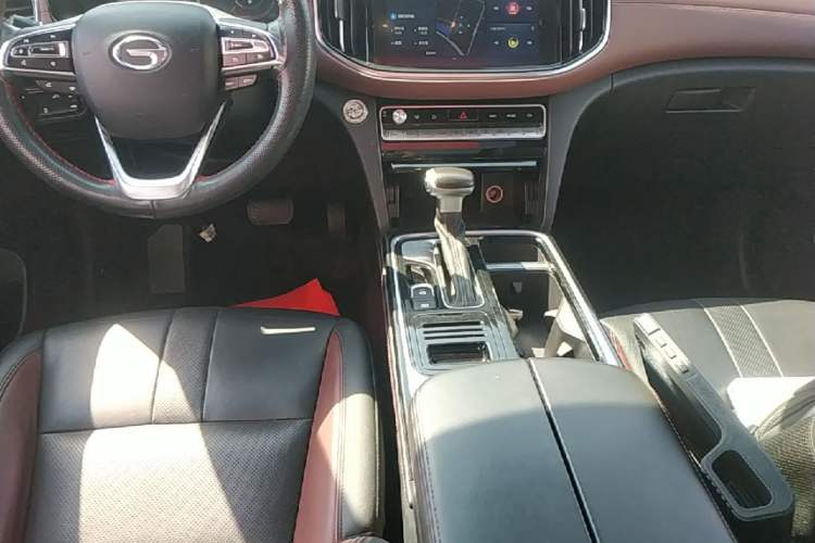 Used GAC Trumpchi GS8 2020 GS8S 390T Two-Wheel Drive Prestige Edition Gear Lever