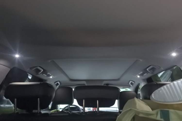 Used GAC Trumpchi GS8 2020 390T Two-Wheel Drive Luxury Smart Connectivity Commemorative Edition (7 Seats) Headliner